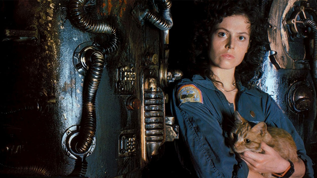 Ripely (Sigourney Weaver) holding a cat in 'Alien'